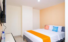 Sans Hotel Mataram Malioboro